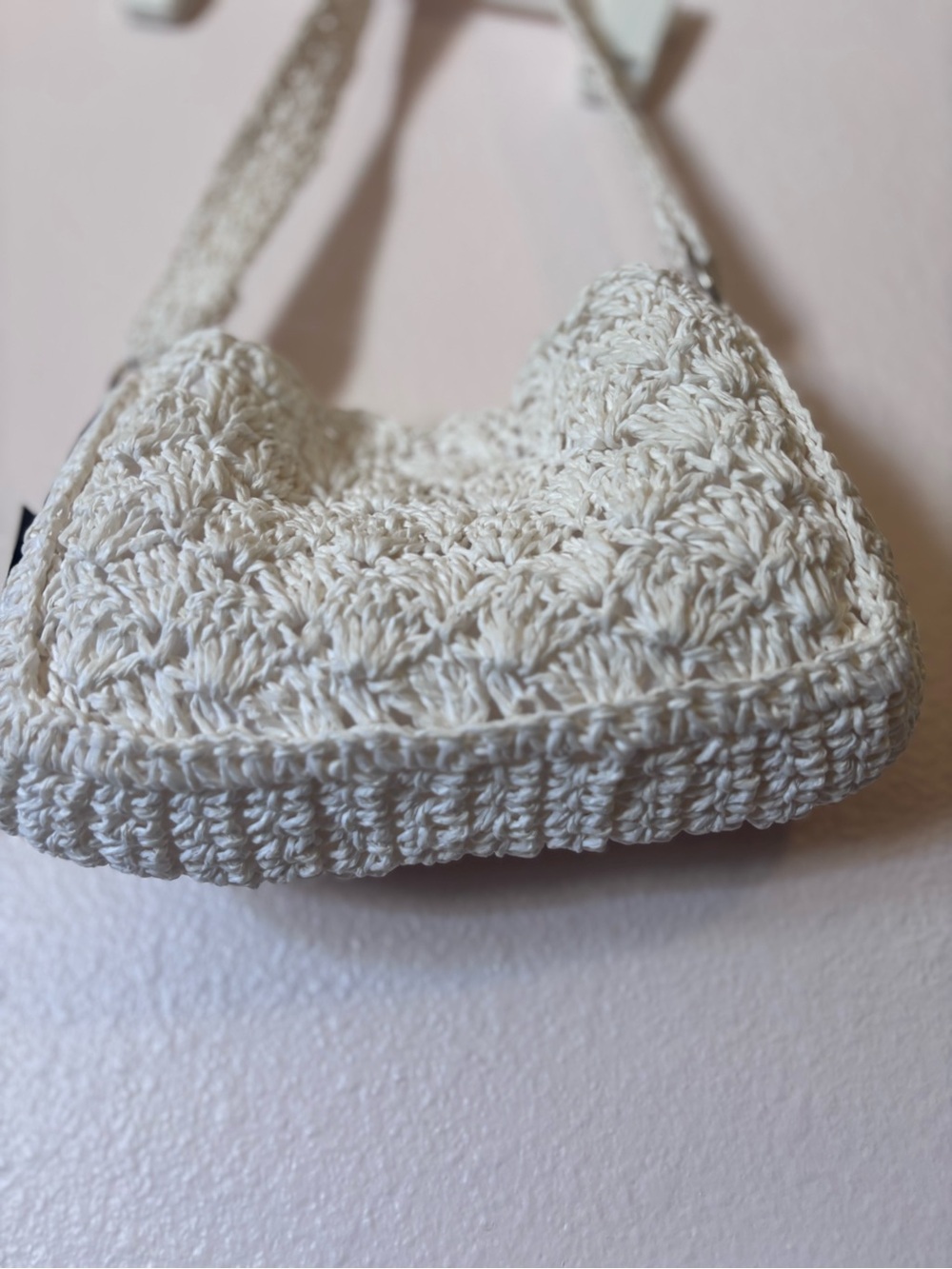 Forever 21 Woman’s Cute, White Crochet Purse, Satchel NWT - Picture 8 of 15